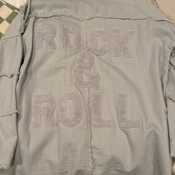 Elan ROCK & ROLL Frayed Edge Button-Up Shirt - Picture 2 of 4